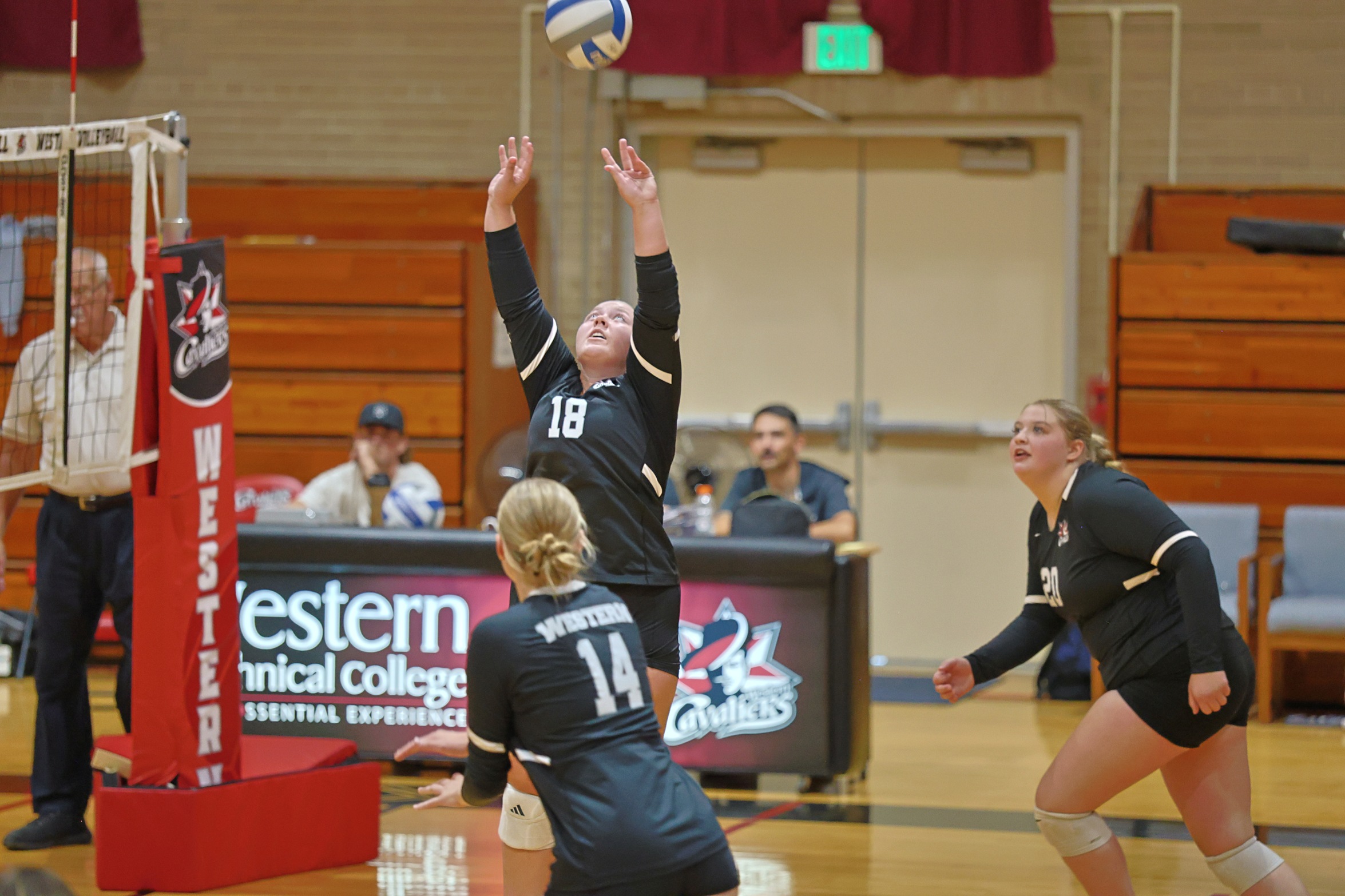 Cavaliers finish 1-2 on the weekend
